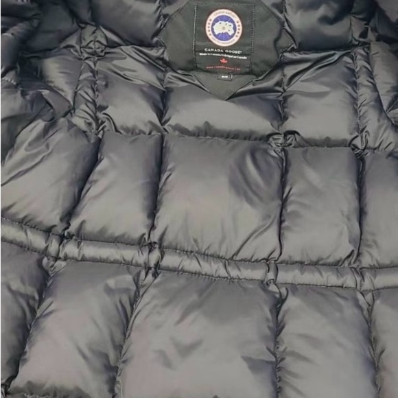 Canada Goose Women's Black Parka - Picture 4 of 6